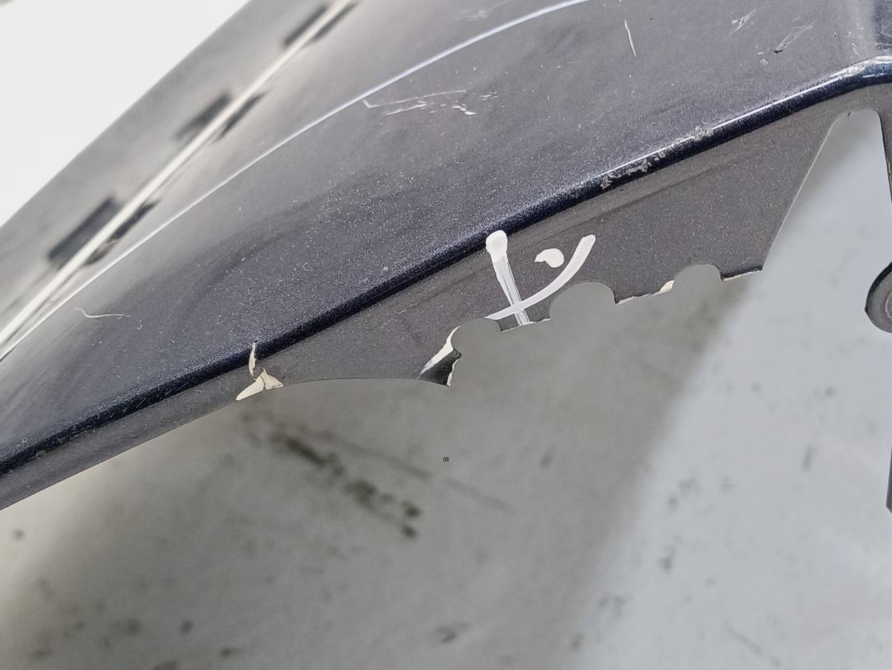 Крыло переднее левое