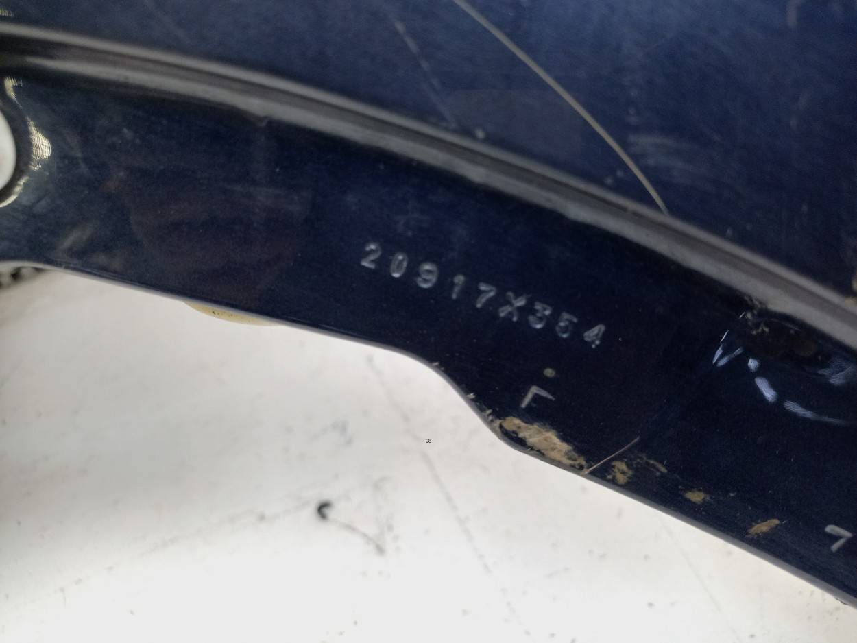 Крыло переднее левое