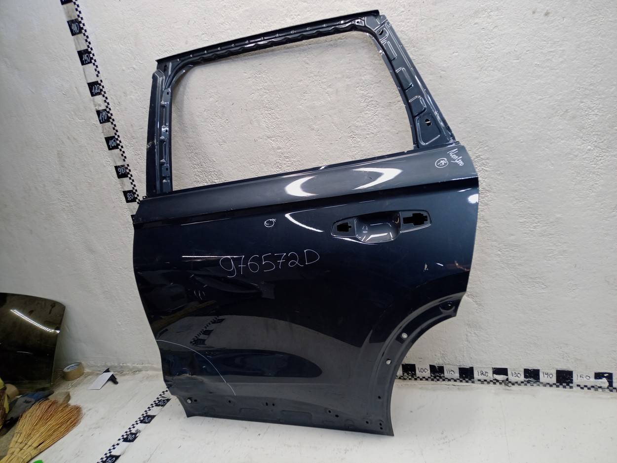 Дверь задняя левая