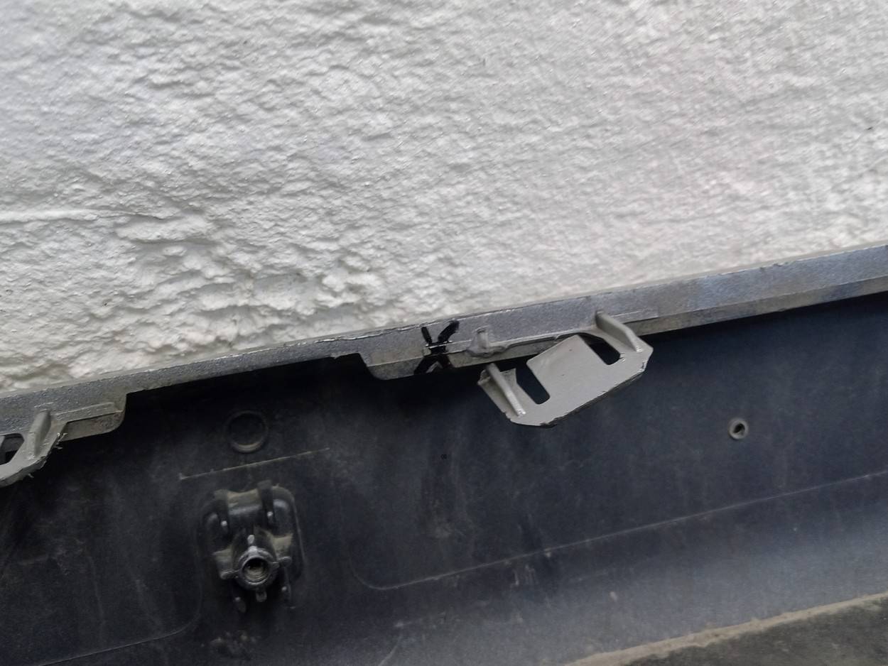 Накладка переднего бампера