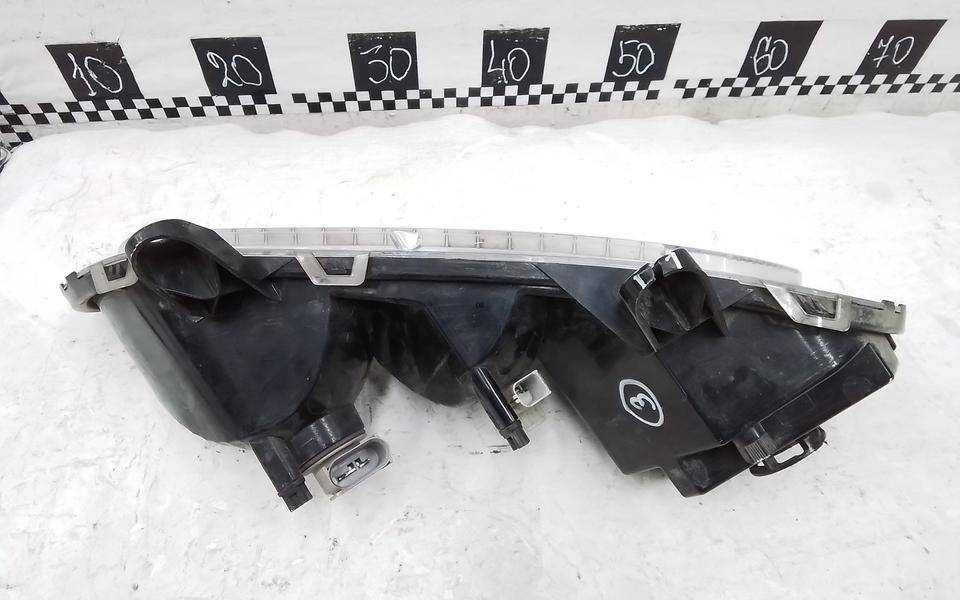 Фара противотуманная левая