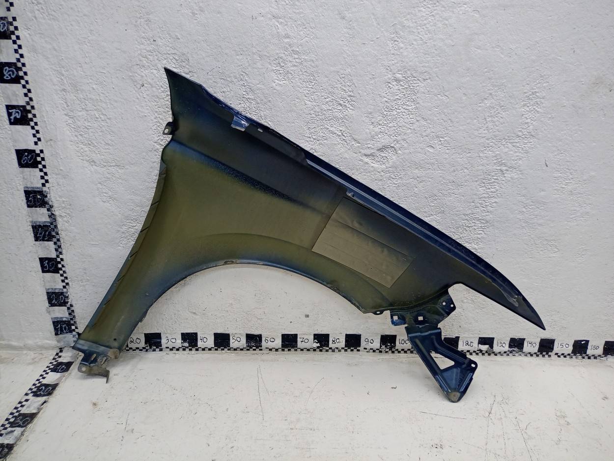 Крыло переднее левое