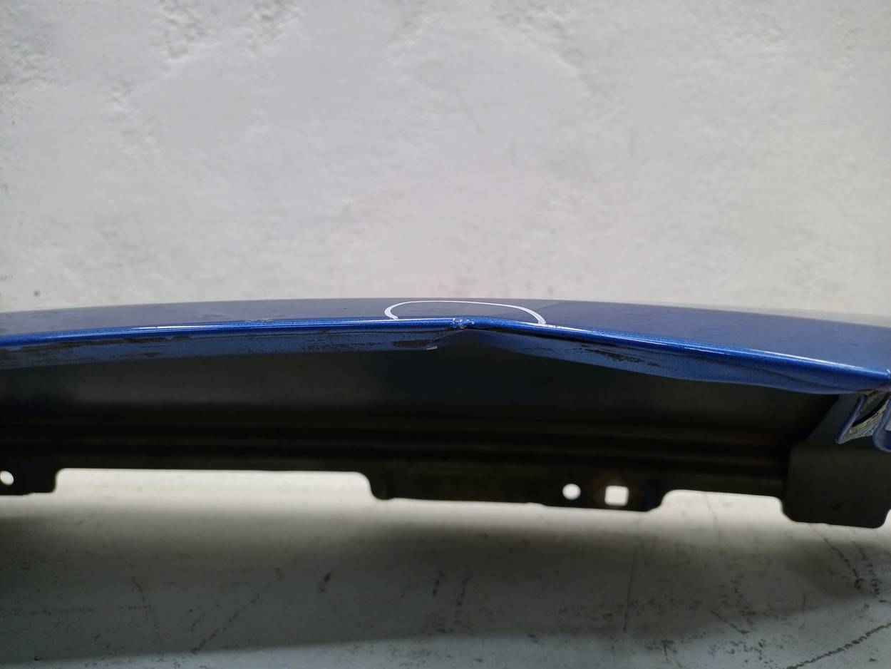 Крыло переднее правое