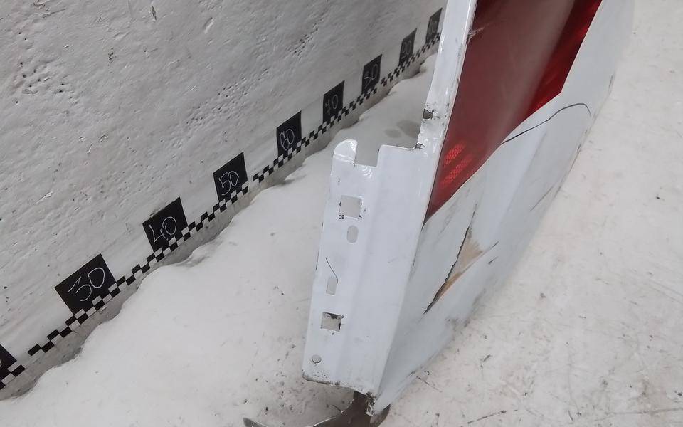 Крыло переднее левое