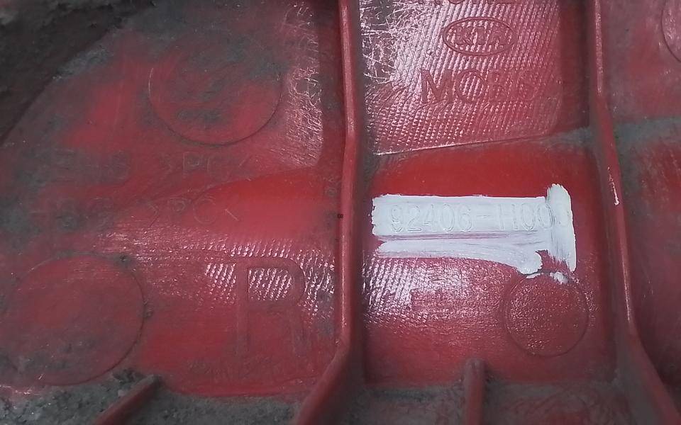 Фонарь задний в бампер правый