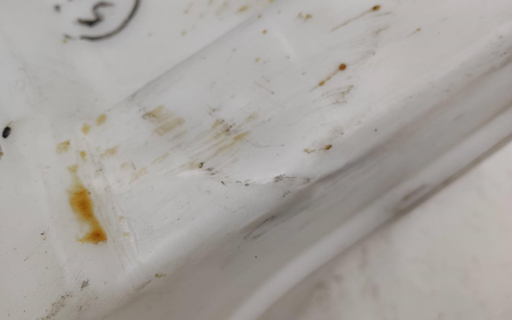 Бачок омывателя лобового стекла