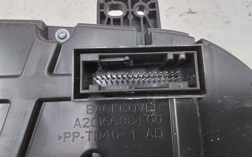 Панель приборов