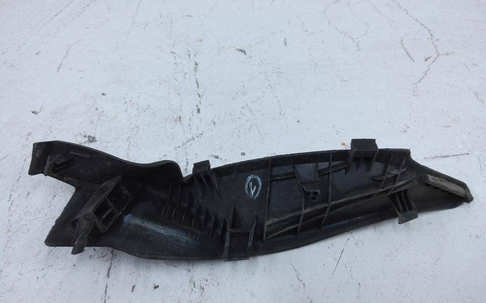 Решетка стеклоочистителей (Жабо)