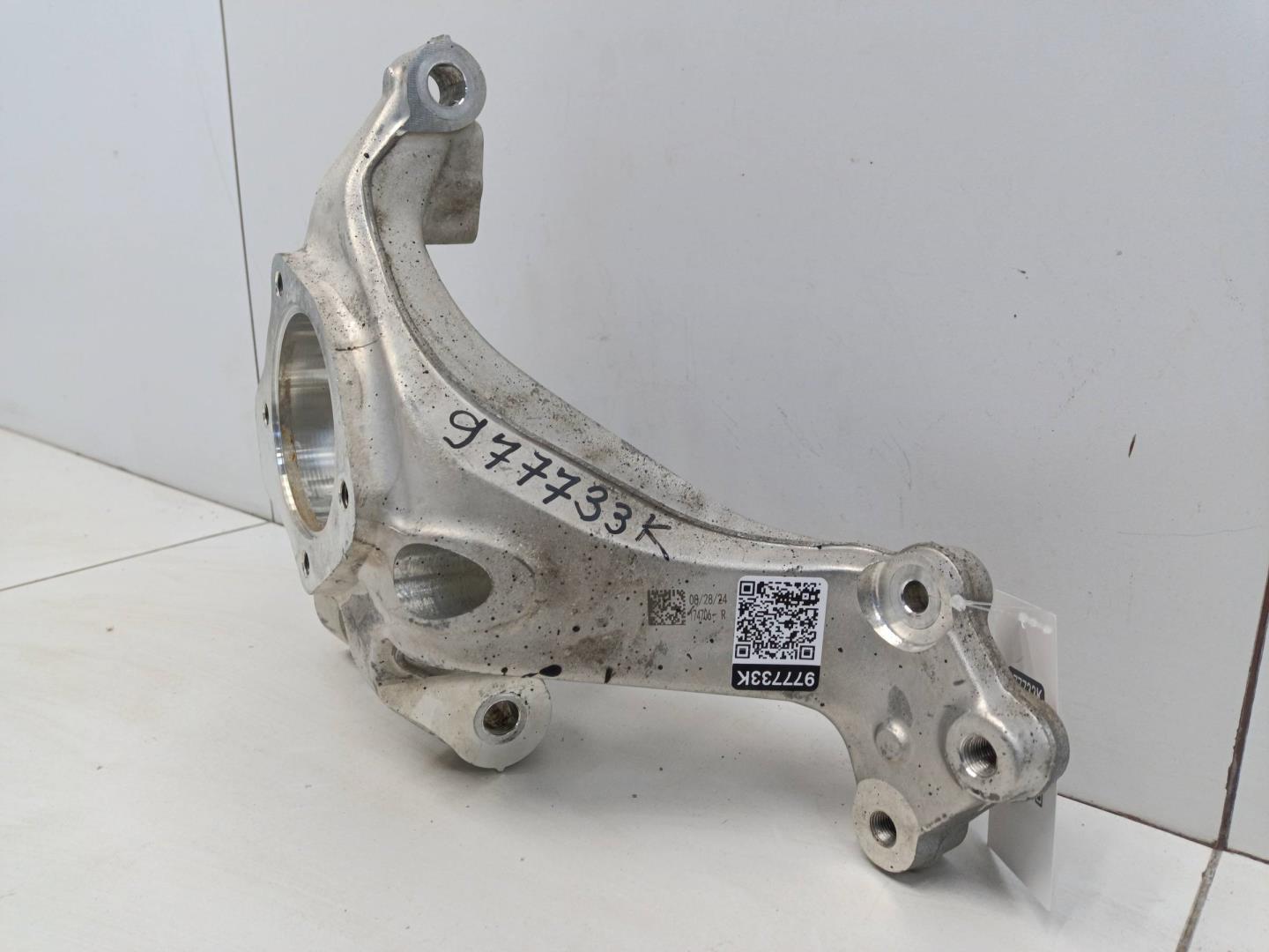 Кулак поворотный задний правый