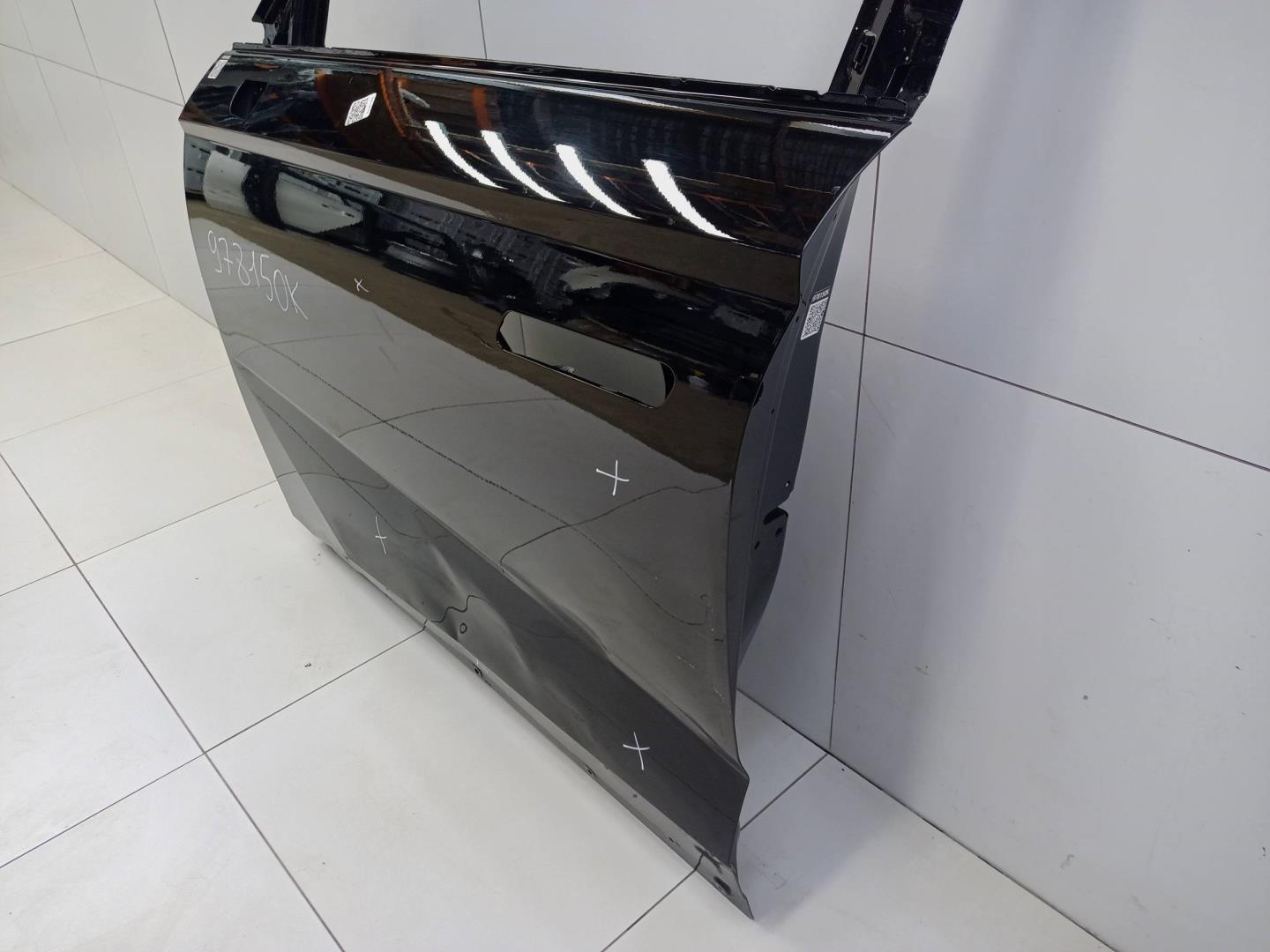 Дверь передняя левая