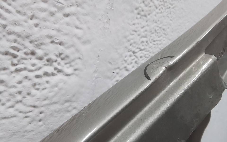 Крыло переднее правое