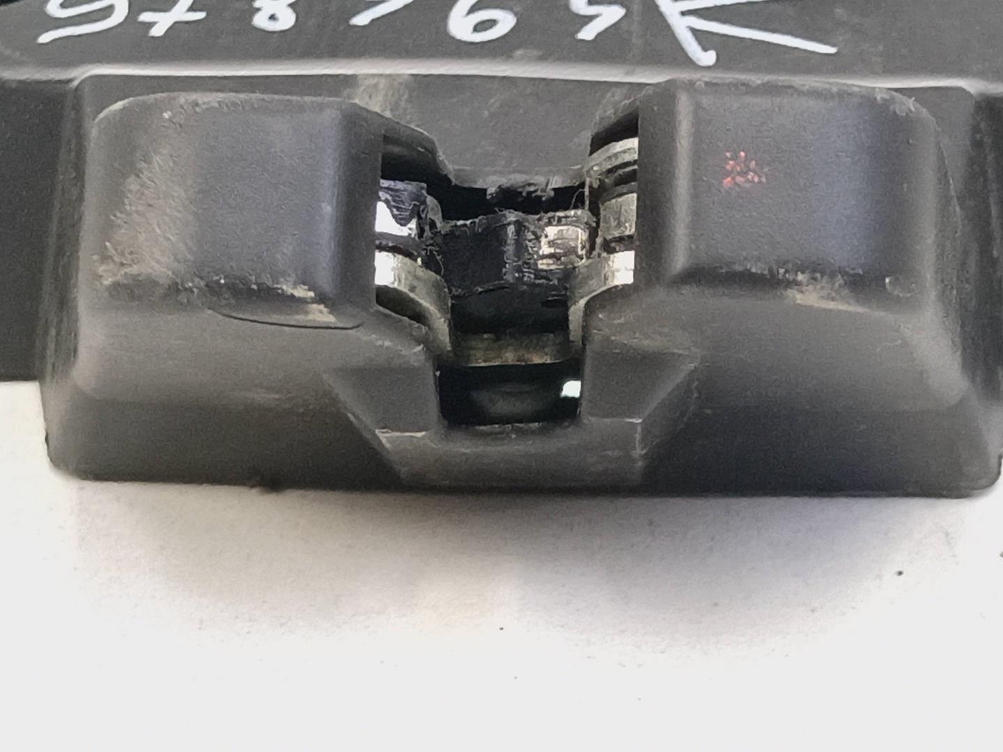 Замок багажника