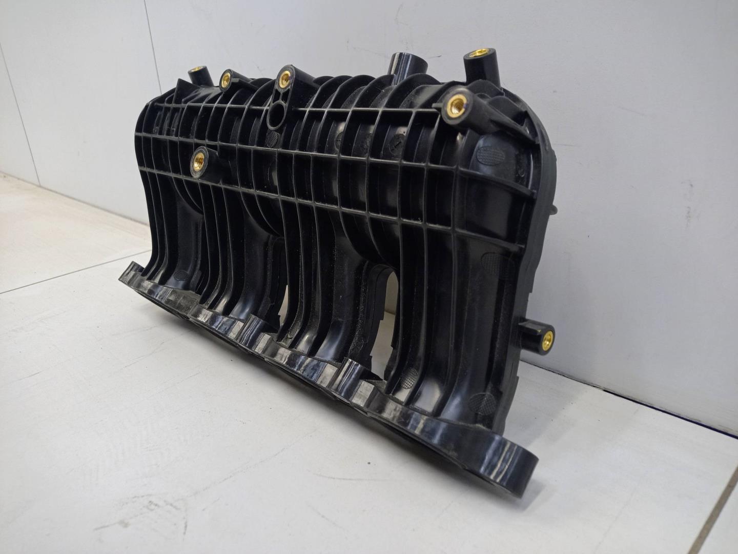 Коллектор впускной