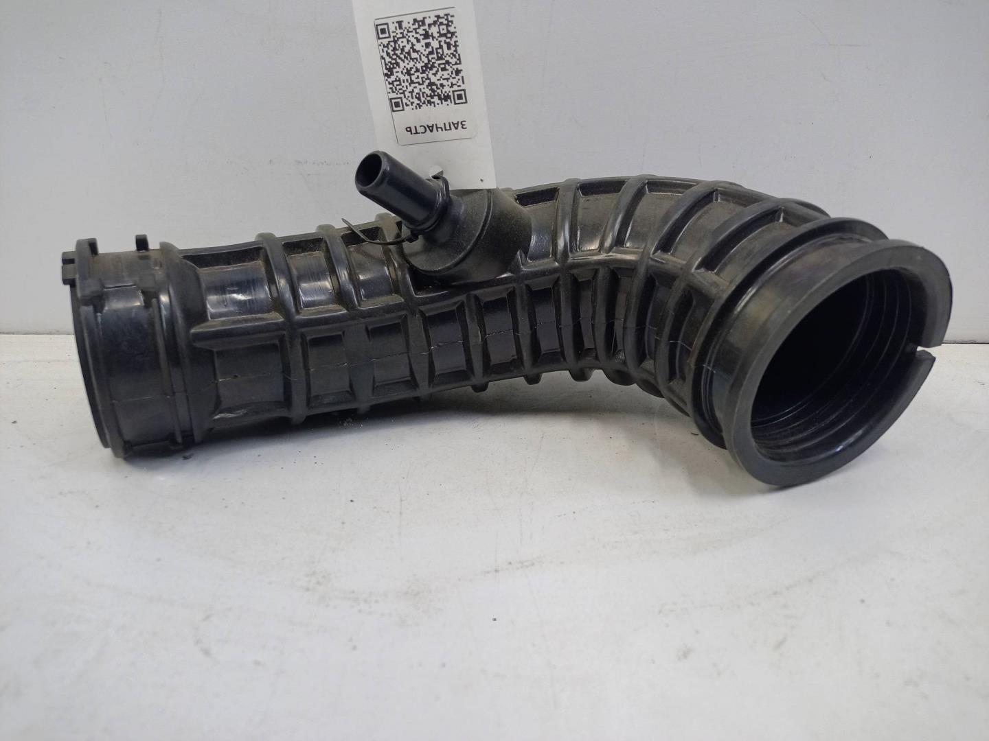 Патрубок воздушного фильтра