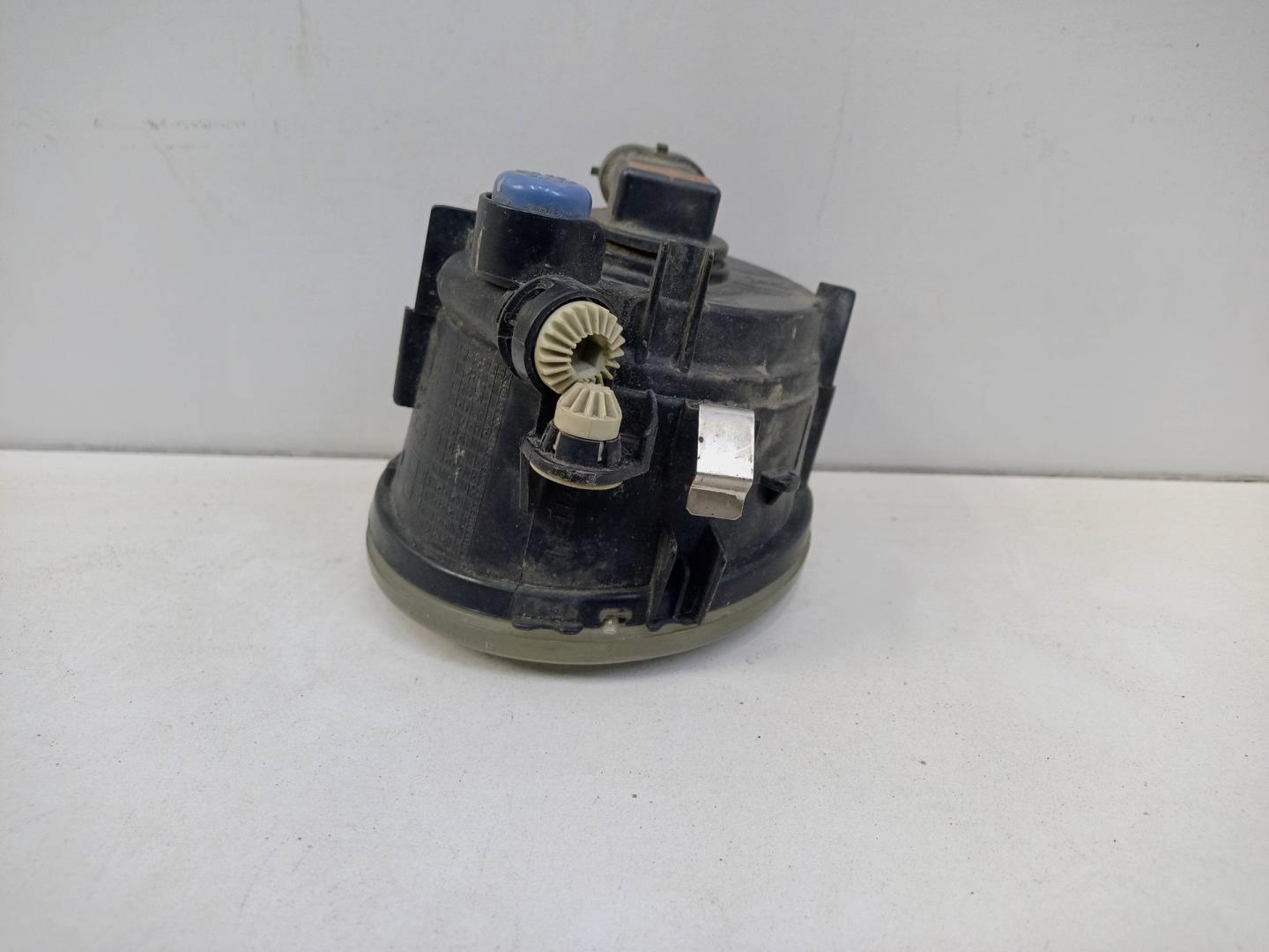 Фара противотуманная левая