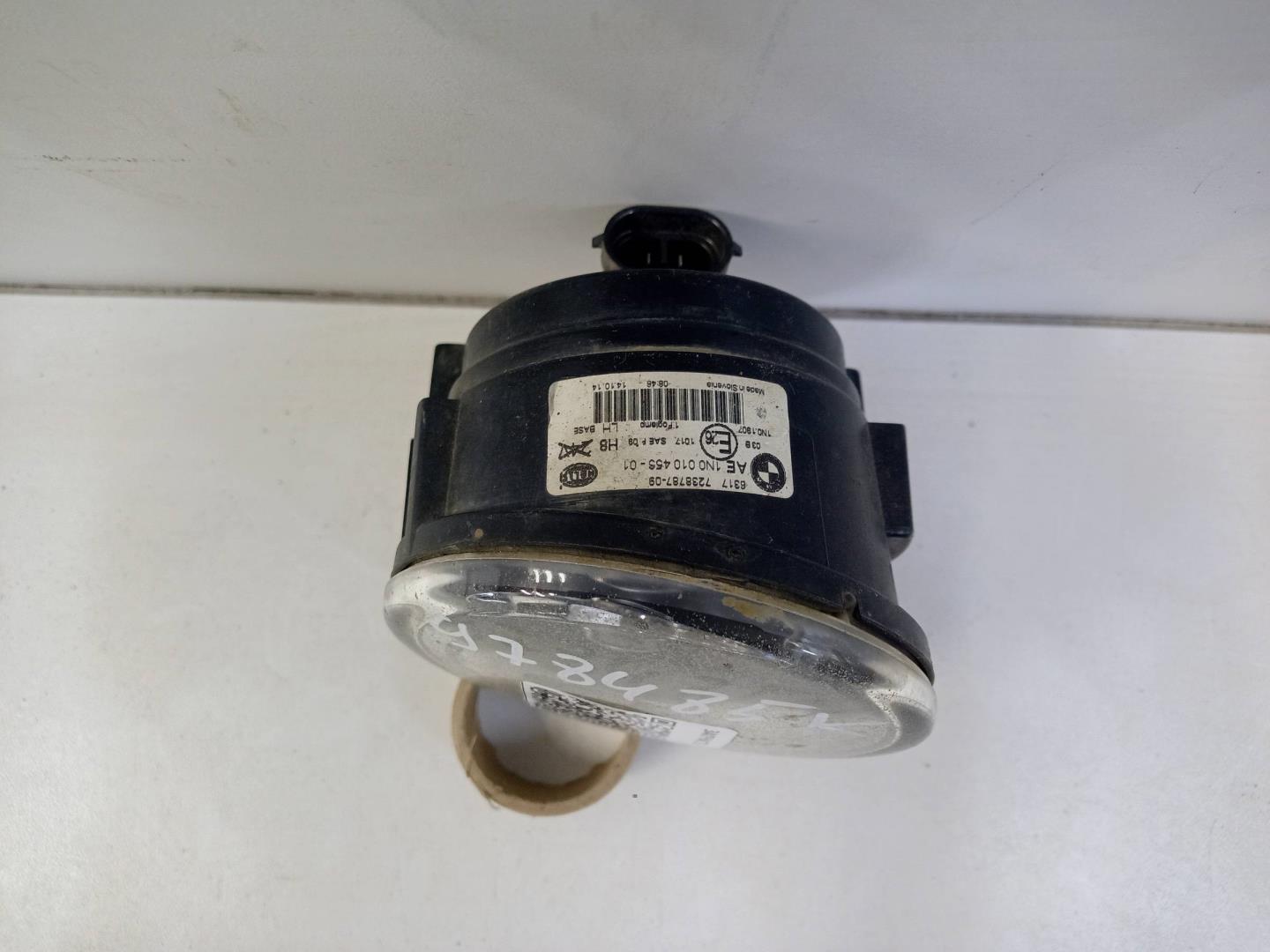 Фара противотуманная левая