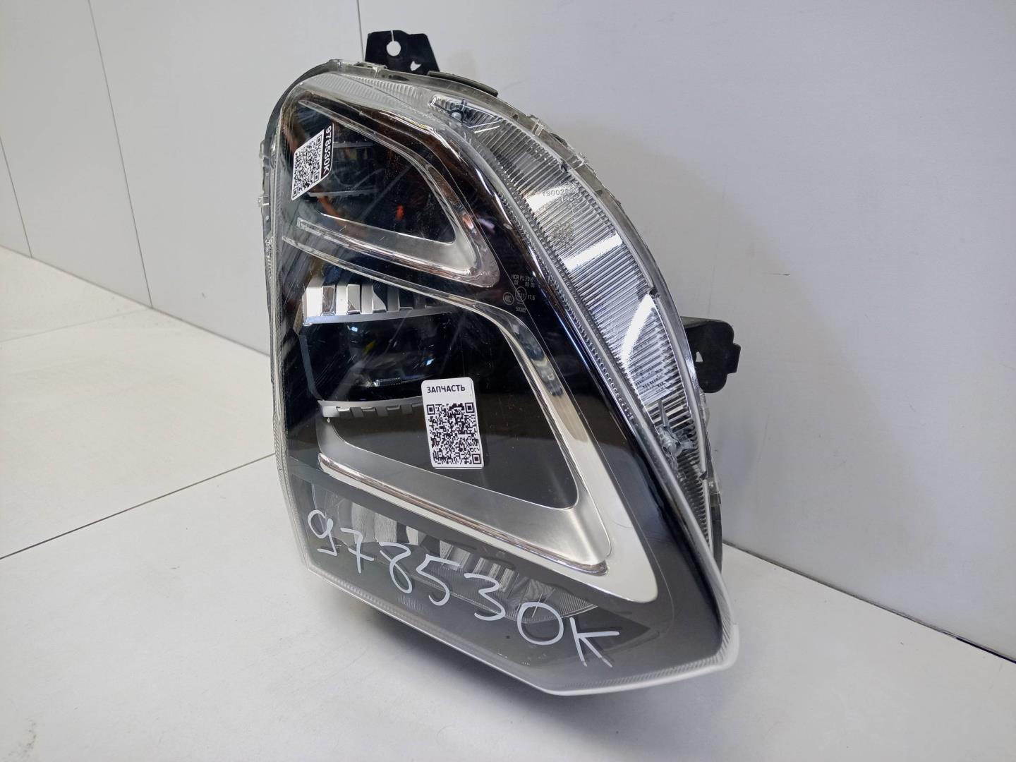 Фара правая