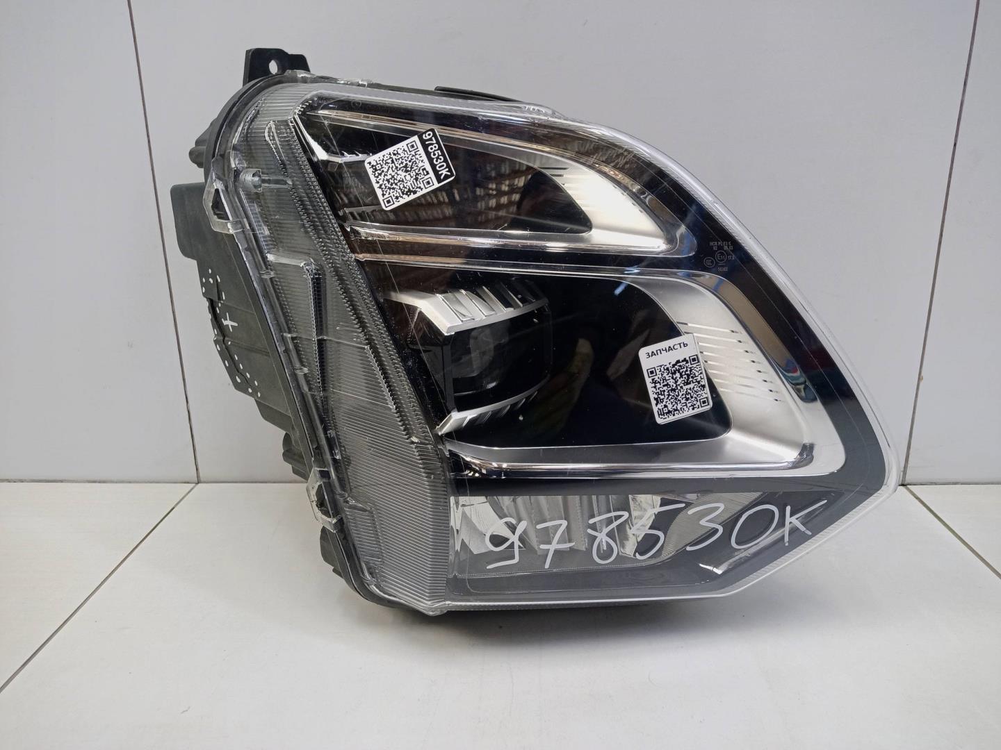 Фара правая