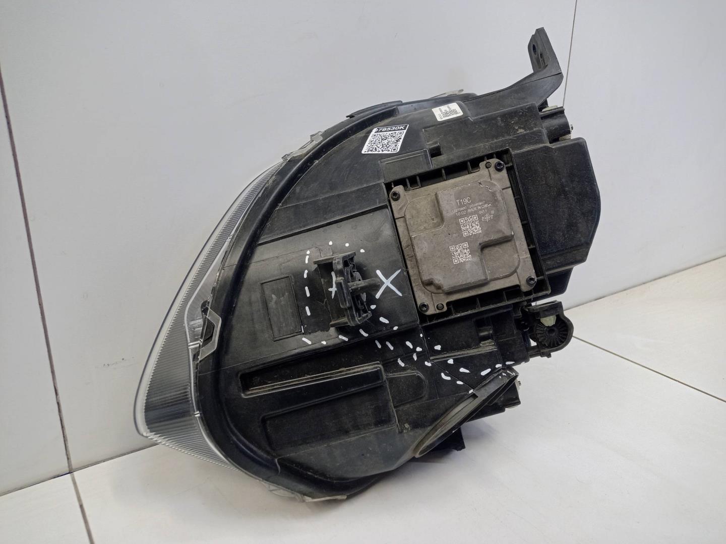 Фара правая