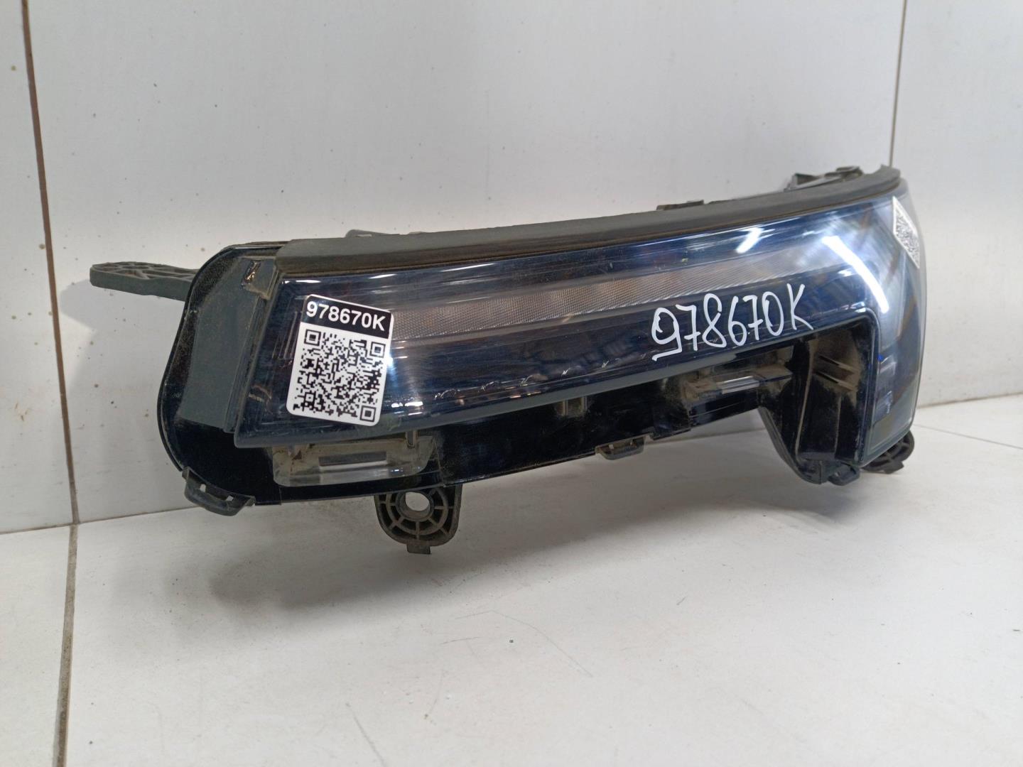 Фара дневного света левая (ходовые огни)