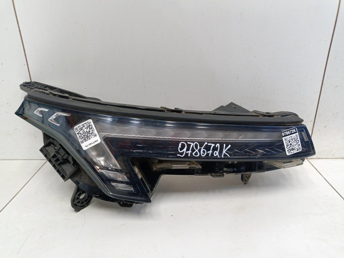 Фара дневного света правая (ходовые огни)