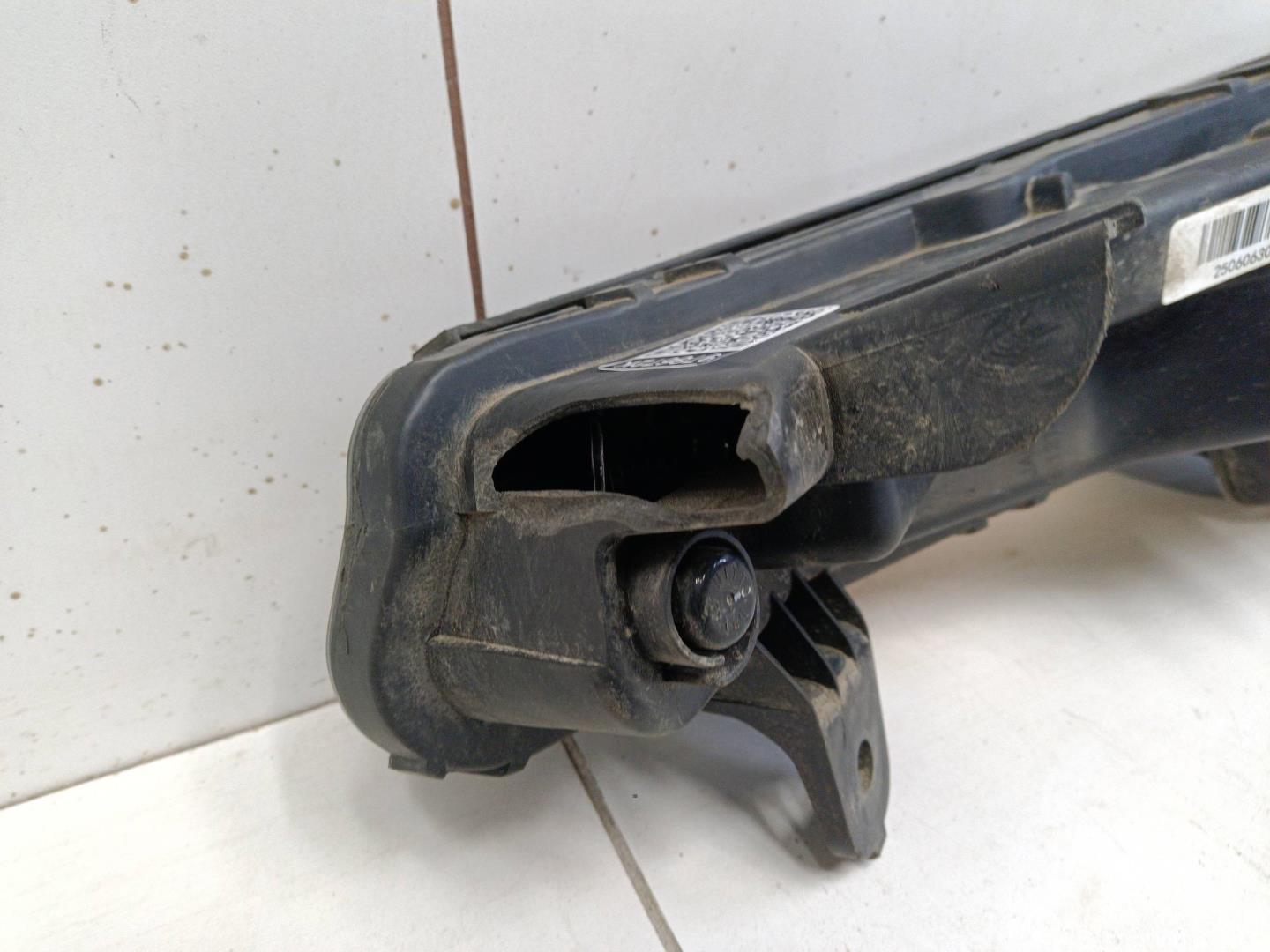 Фара дневного света правая (ходовые огни)