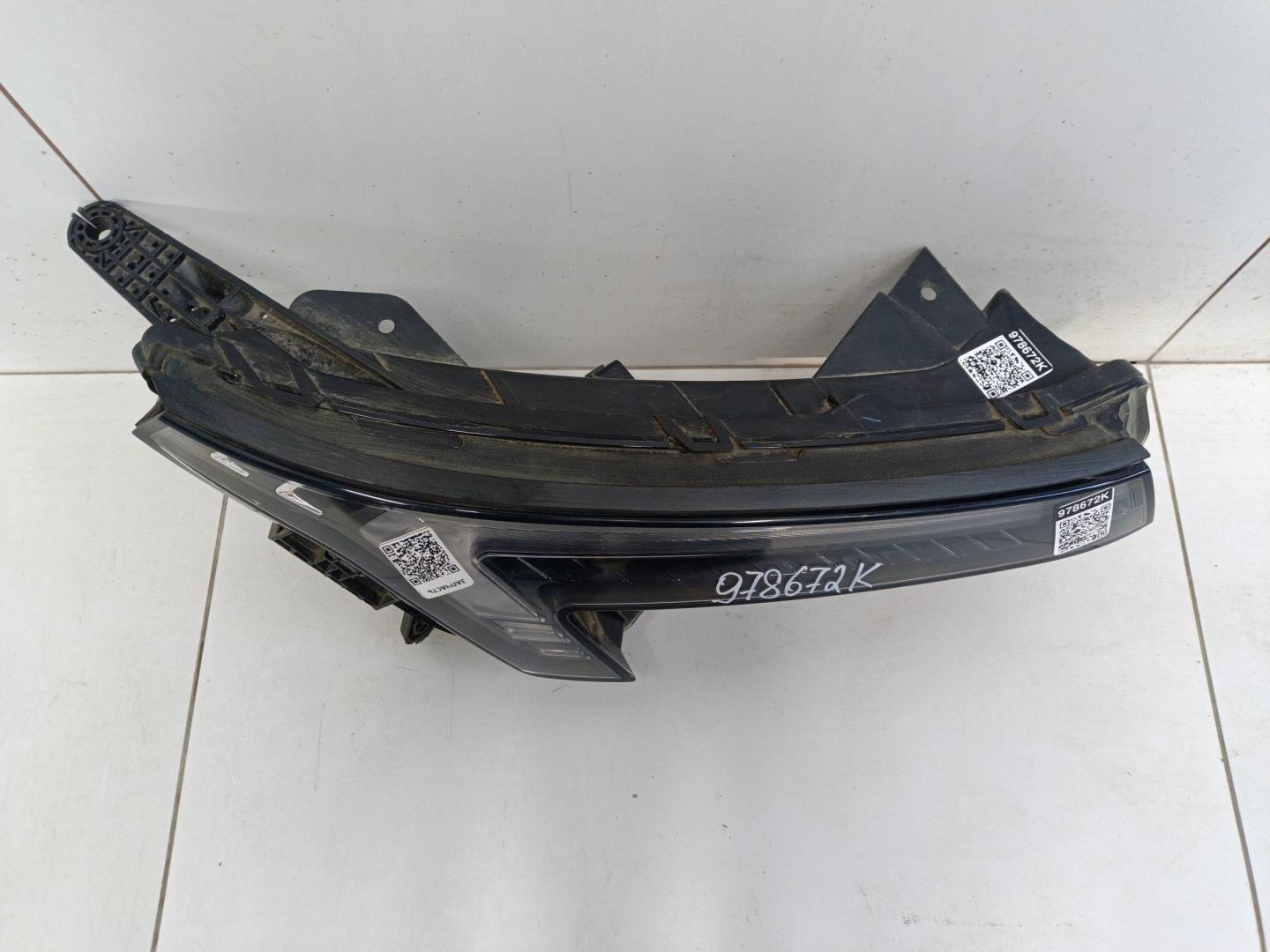 Фара дневного света правая (ходовые огни)