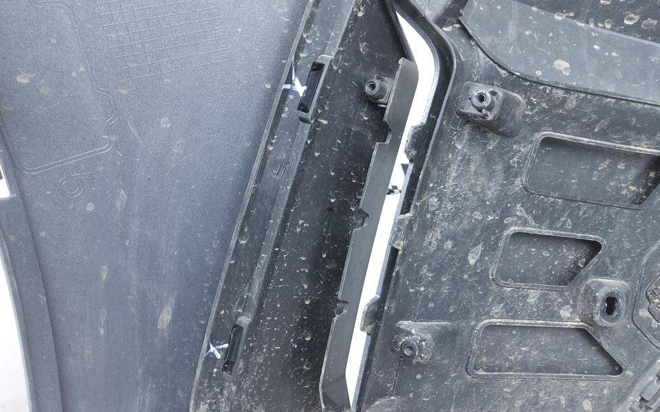 Бампер передний