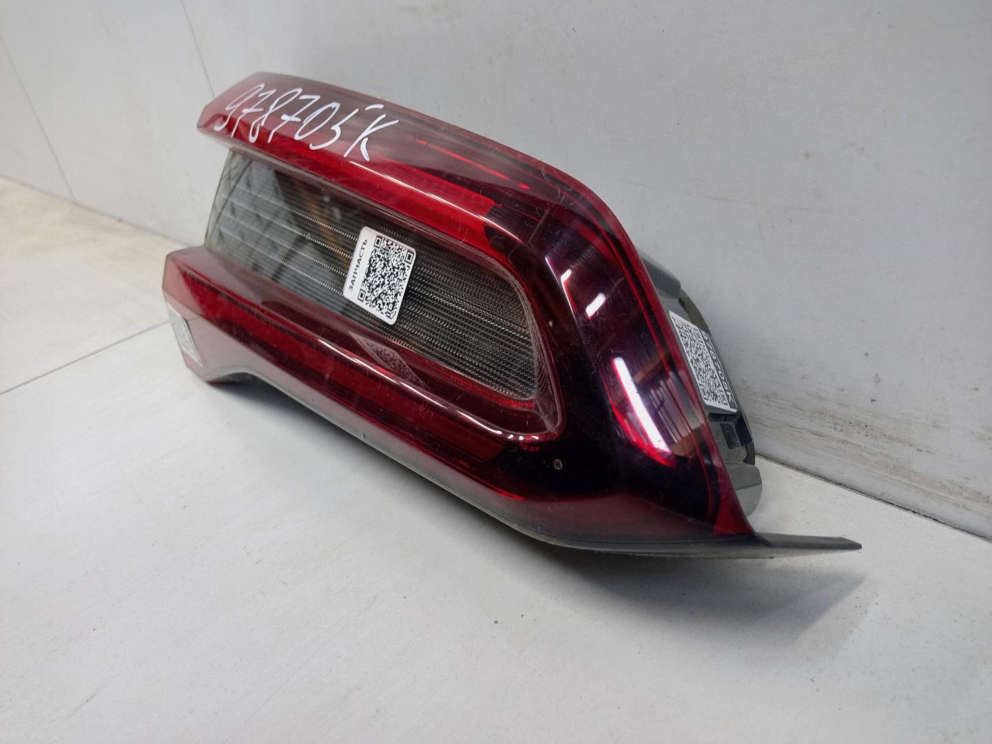 Фонарь задний внутренний левый