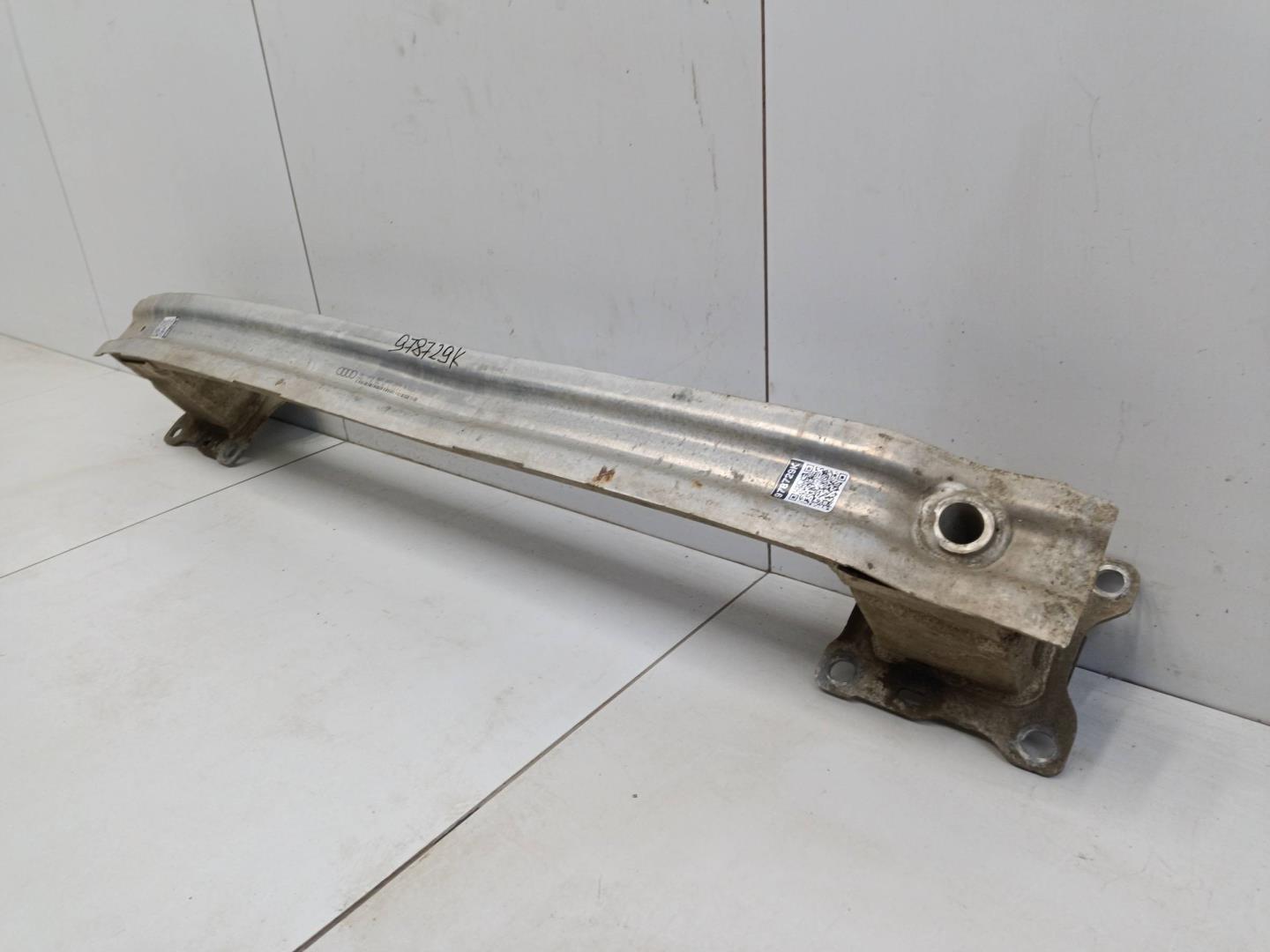 Усилитель заднего бампера