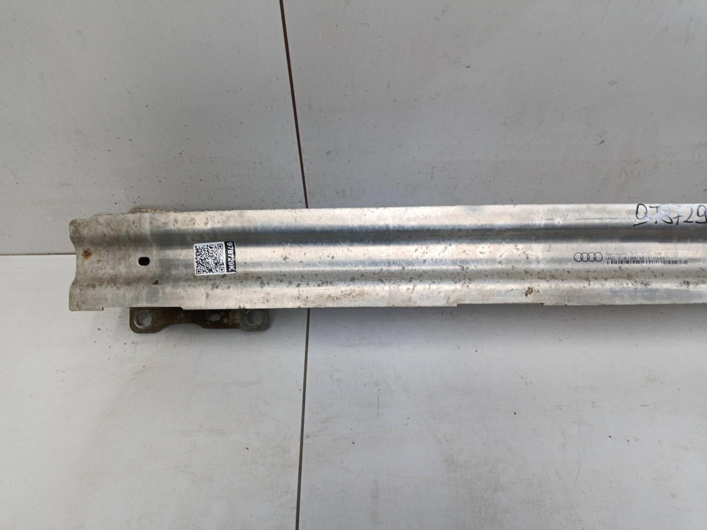 Усилитель заднего бампера