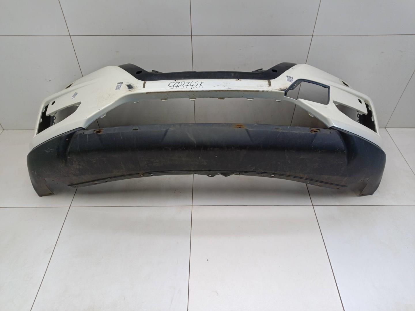 Бампер передний