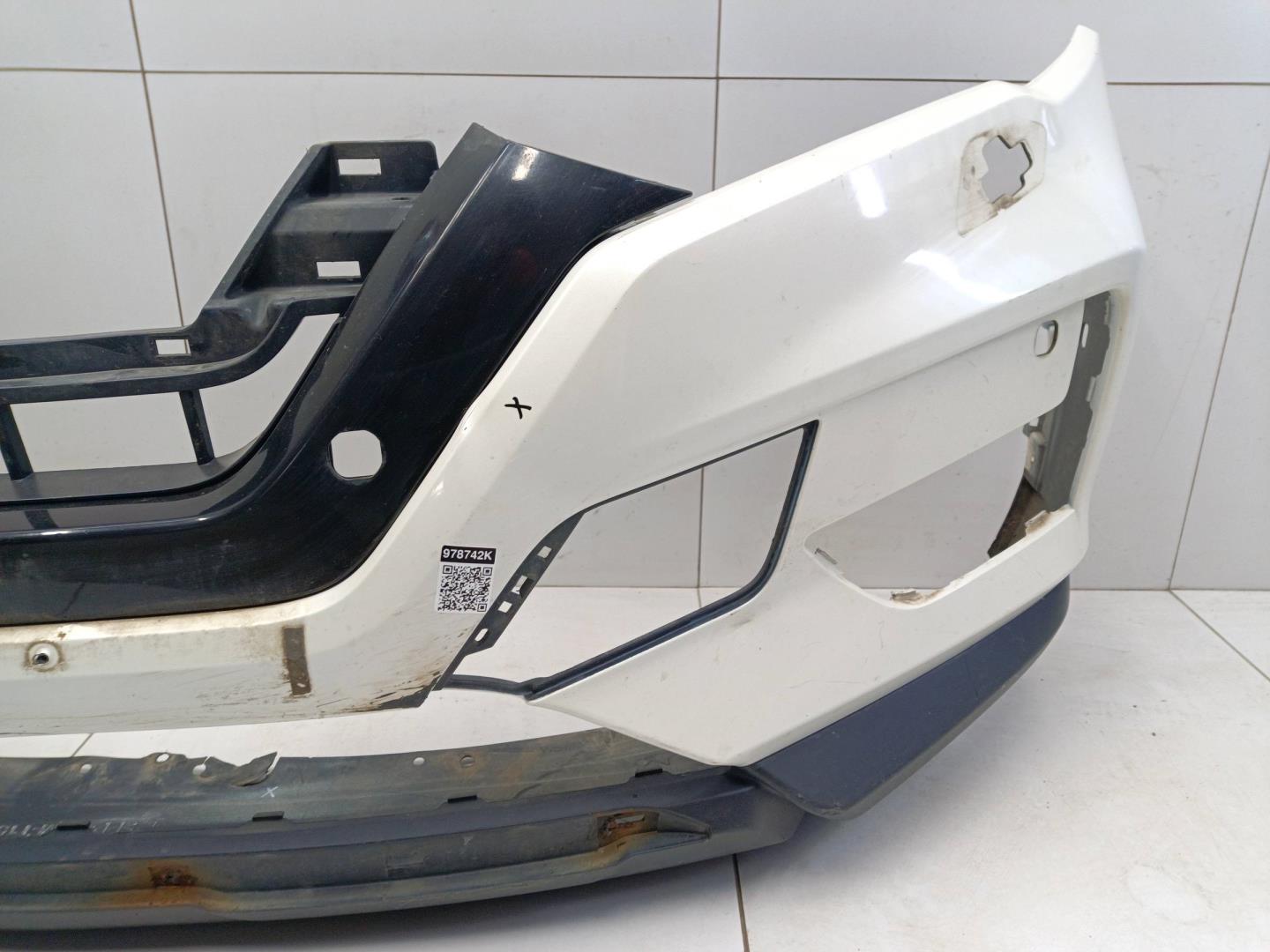 Бампер передний