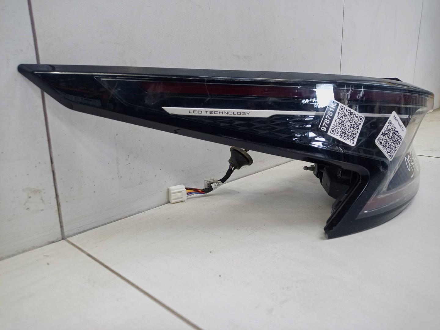 Фонарь задний левый