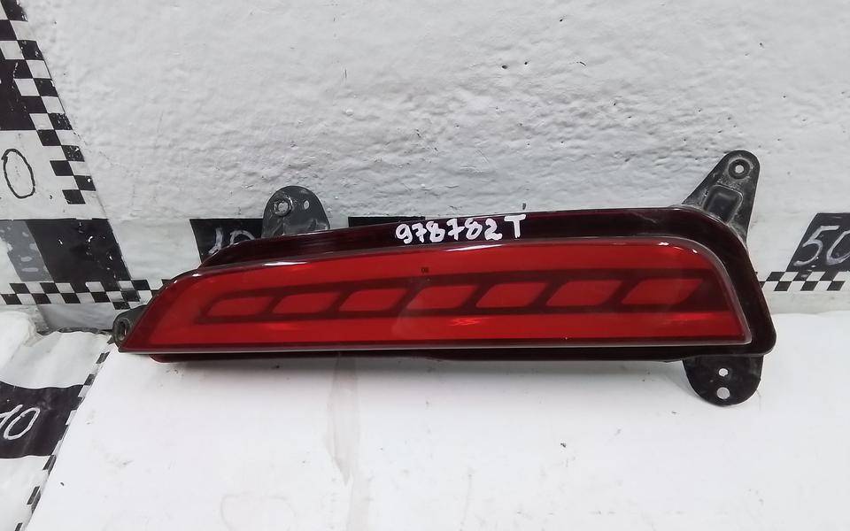 Фонарь задний в бампер правый