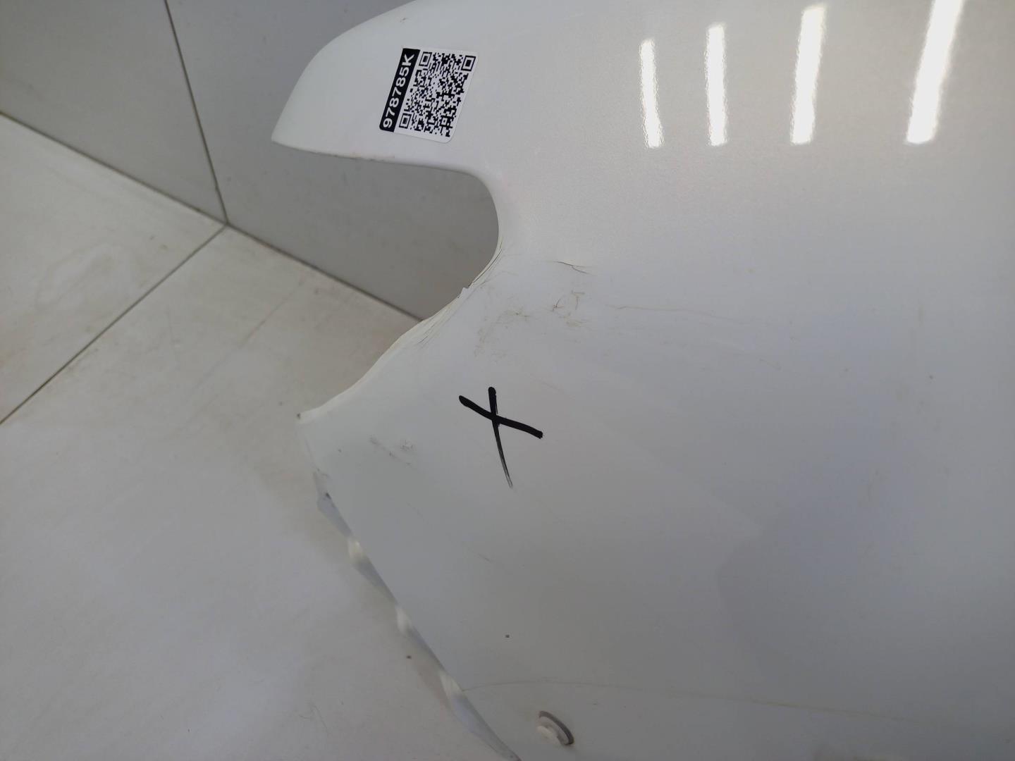 Крыло переднее левое