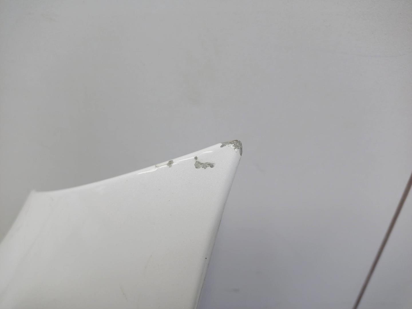 Крыло переднее левое