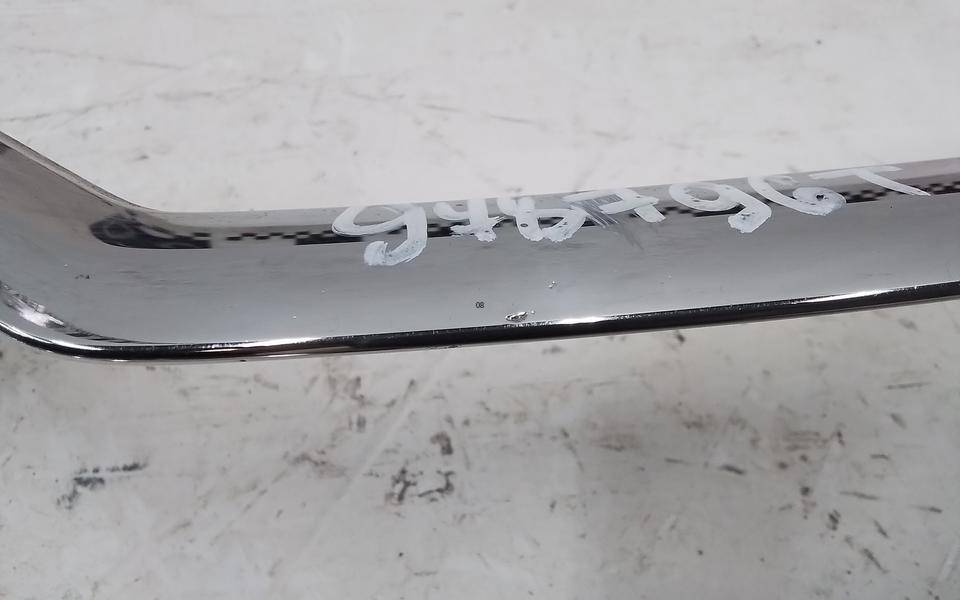 Накладка на решетку радиатора