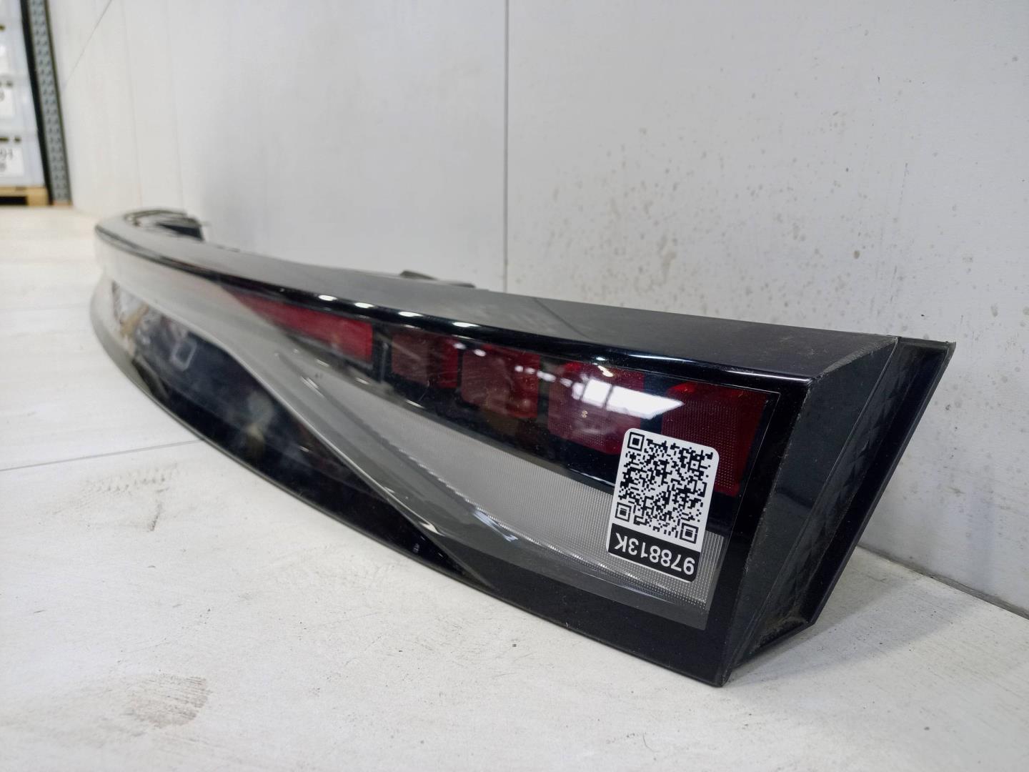 Фонарь задний (стоп сигнал)