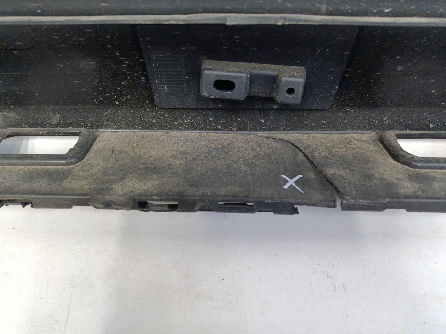 Бампер задний