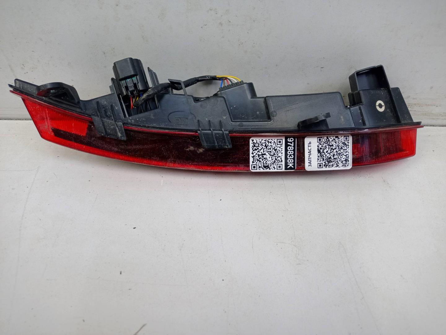 Фонарь задний в бампер правый