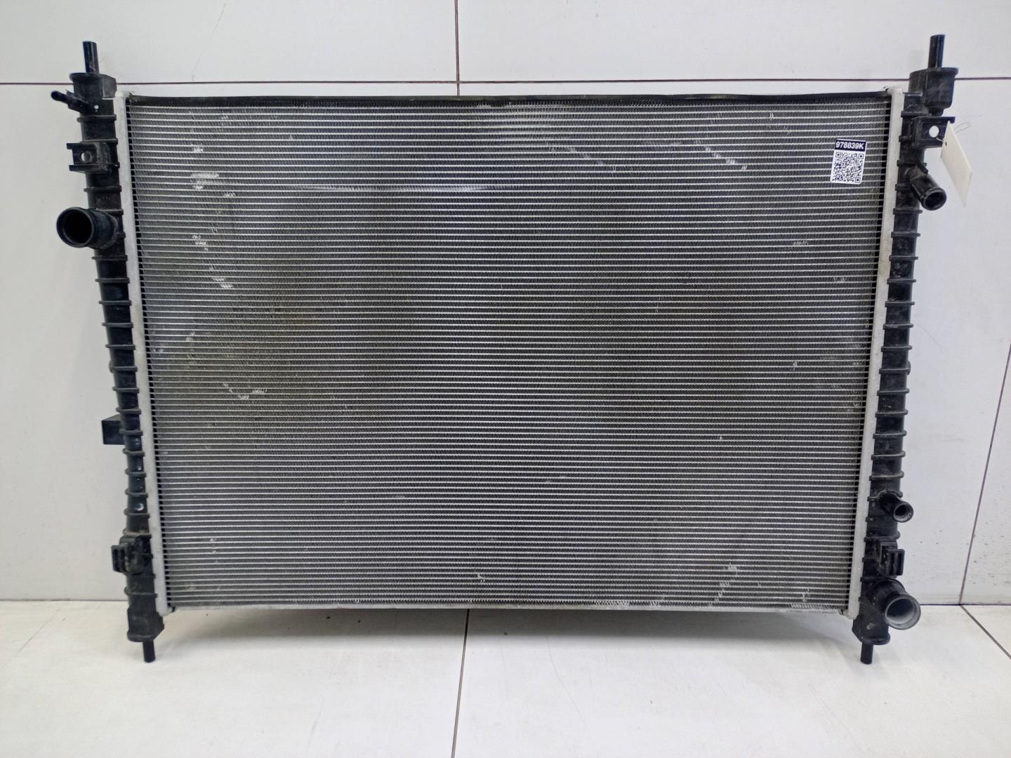 Радиатор охлаждения двигателя основной