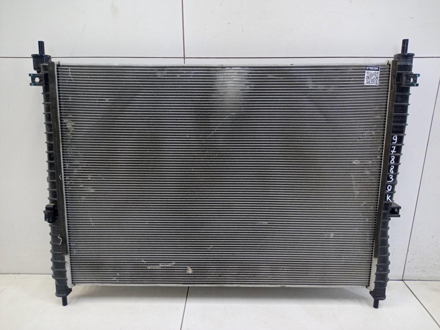 Радиатор охлаждения двигателя основной