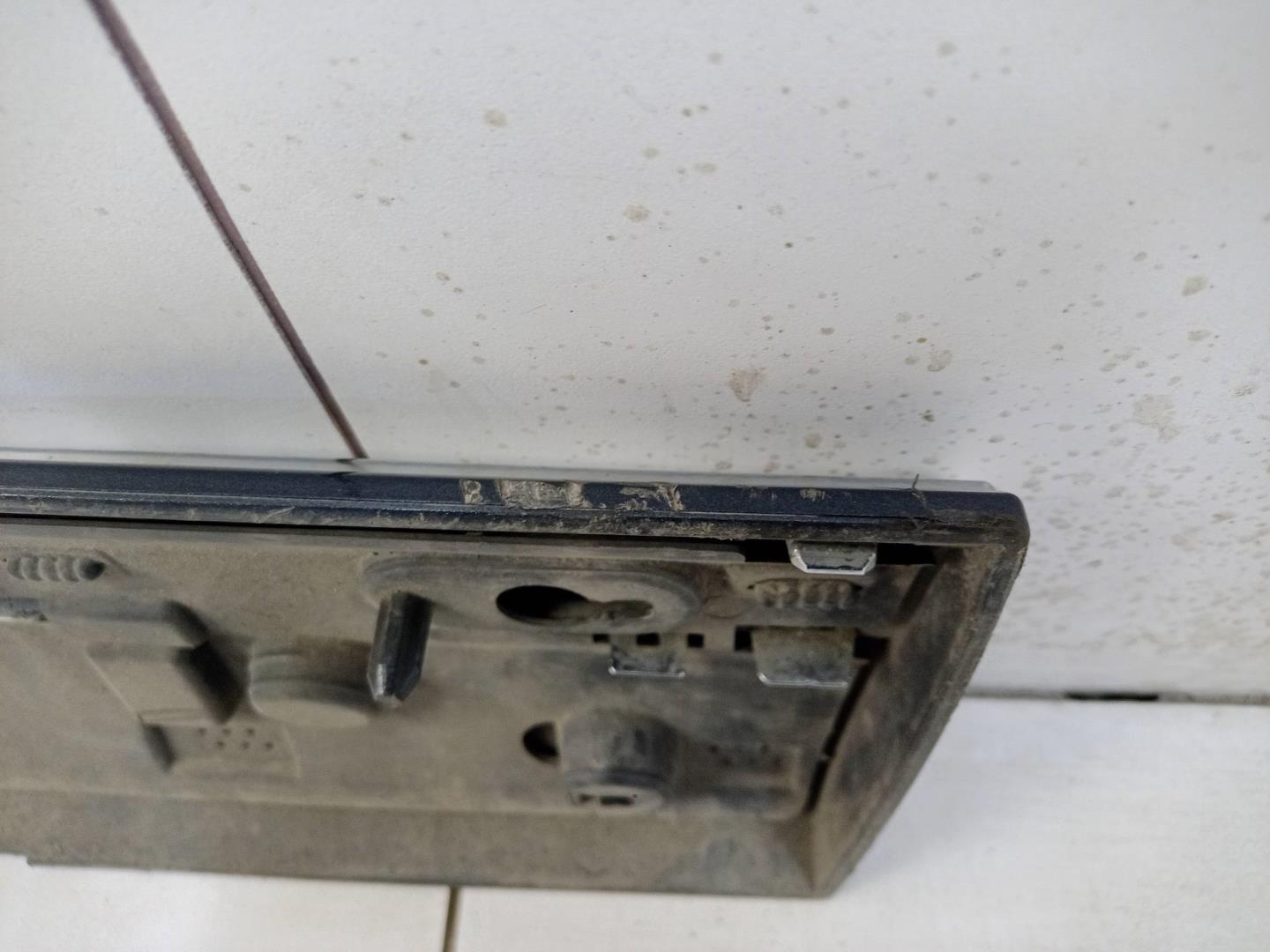 Накладка двери задней левой