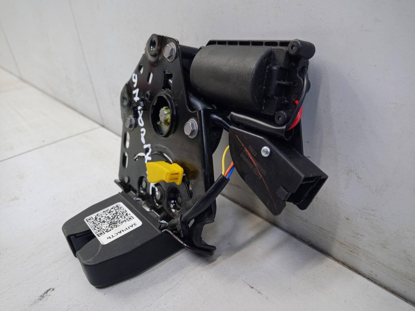 Замок багажника