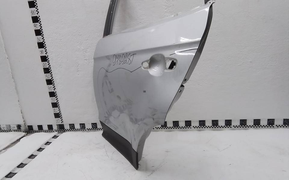 Дверь задняя левая