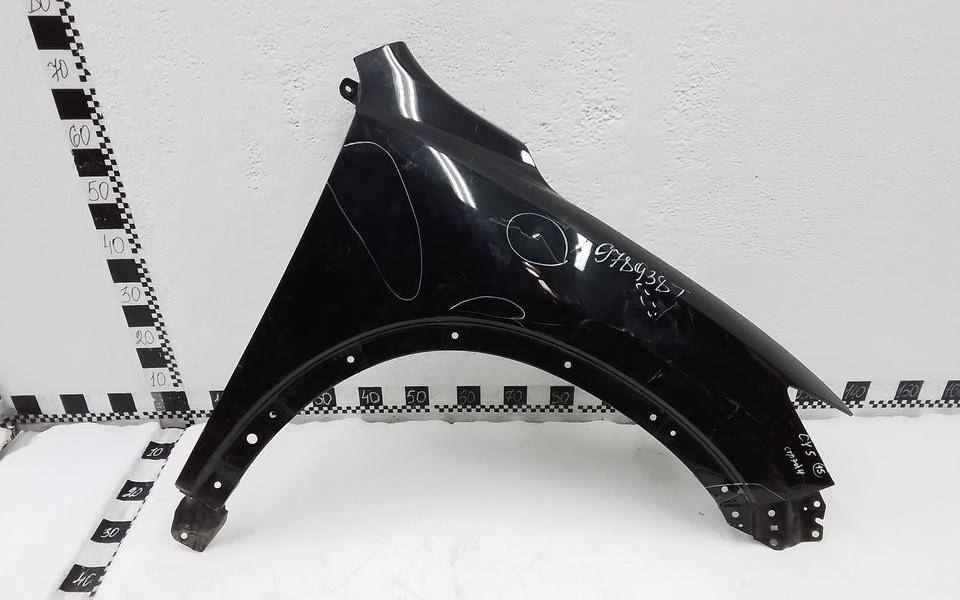 Крыло переднее правое