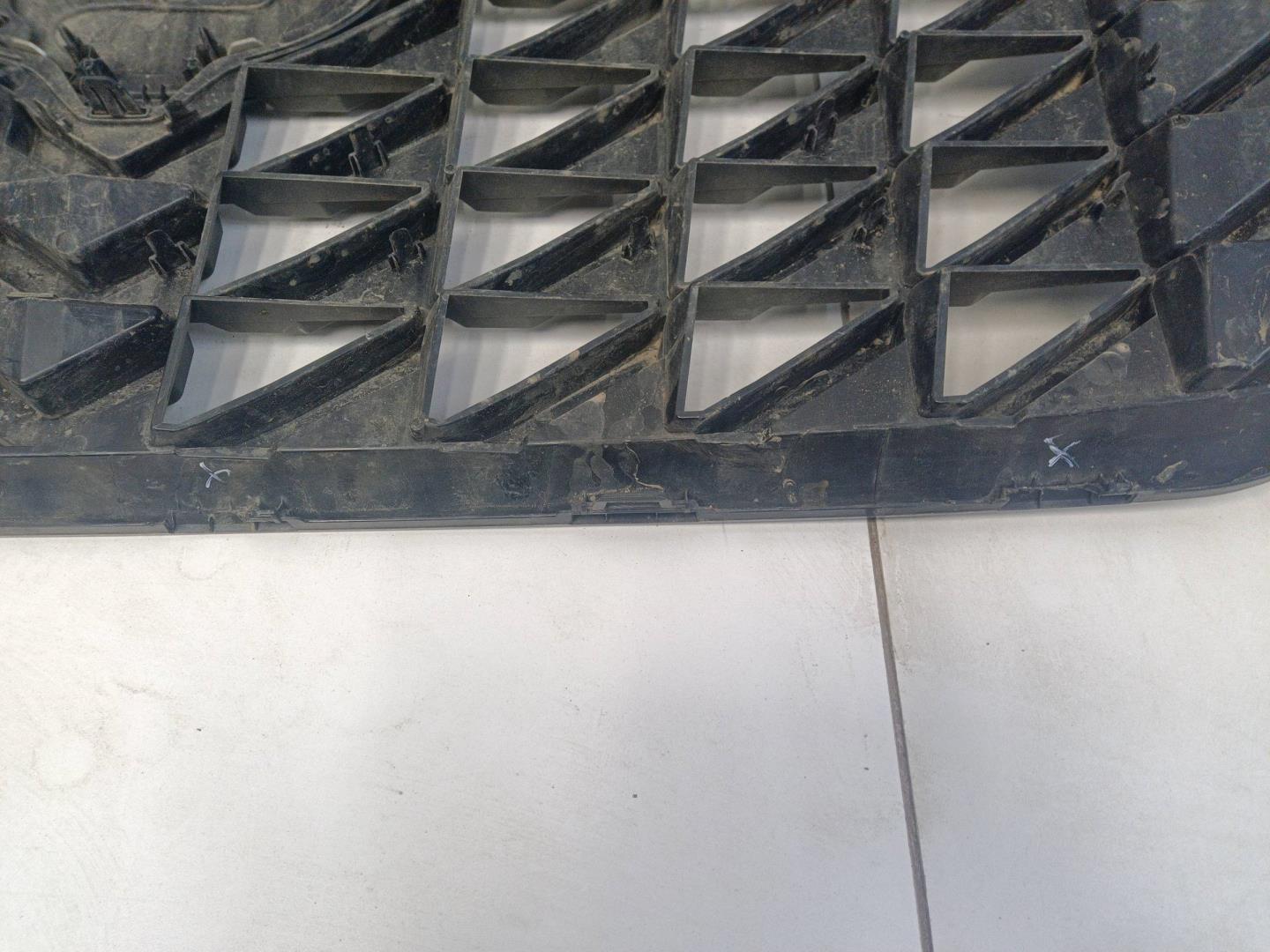 Решетка радиатора