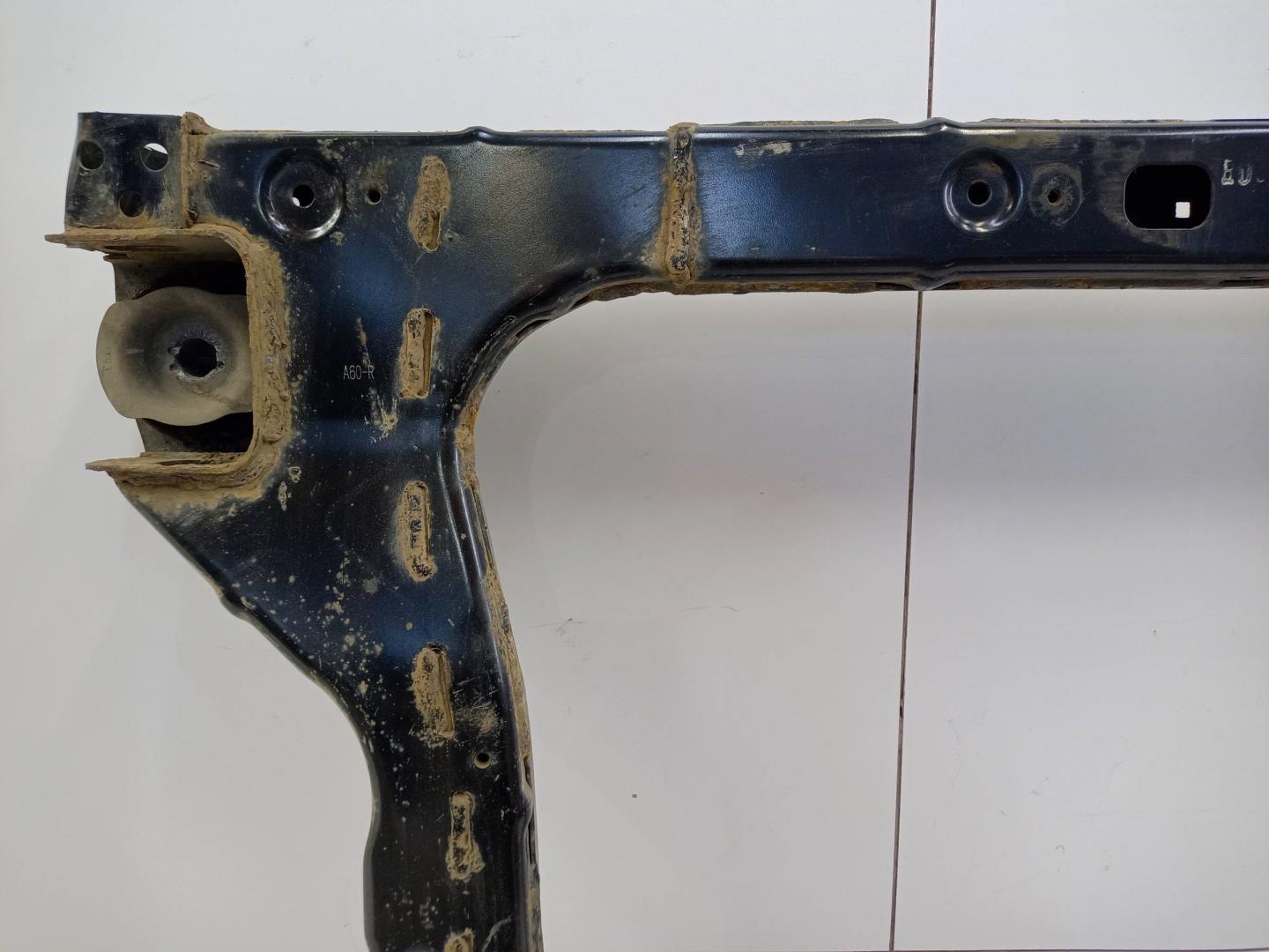 Балка подмоторная