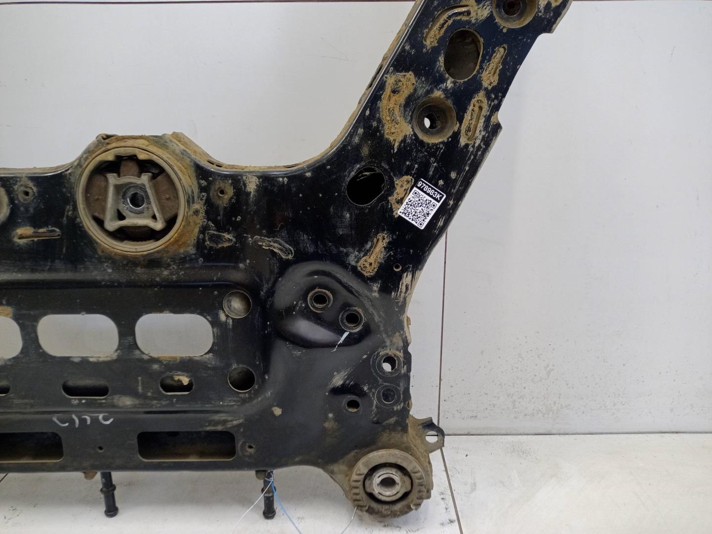 Балка подмоторная